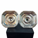 Pair of hurricane lamps – Silver-plated metal and glass.