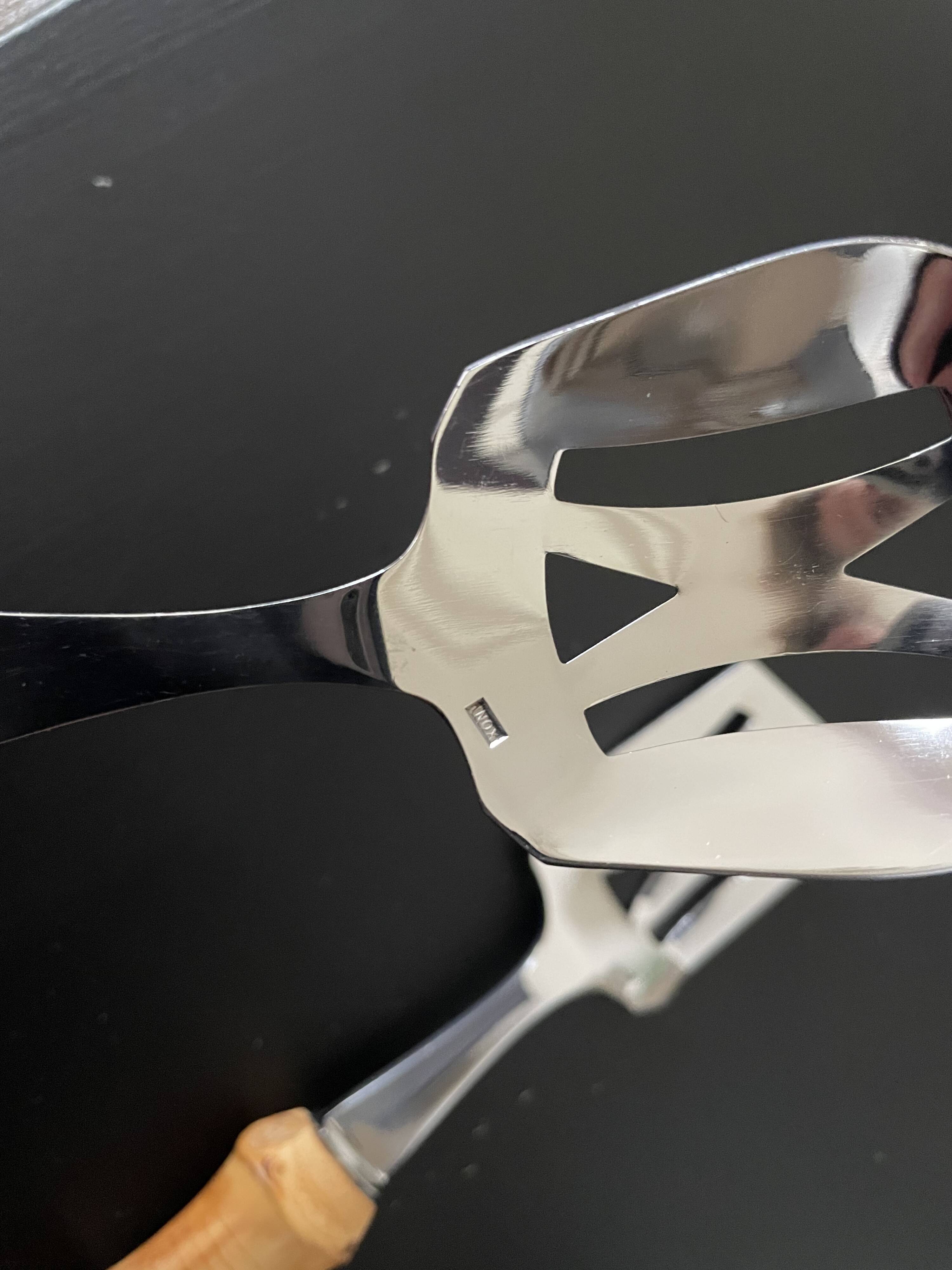 Bamboo serving cutlery