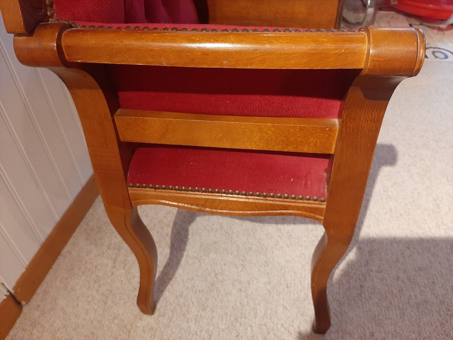Jolie fauteuil causeuse- meuble entrée-Louis XV