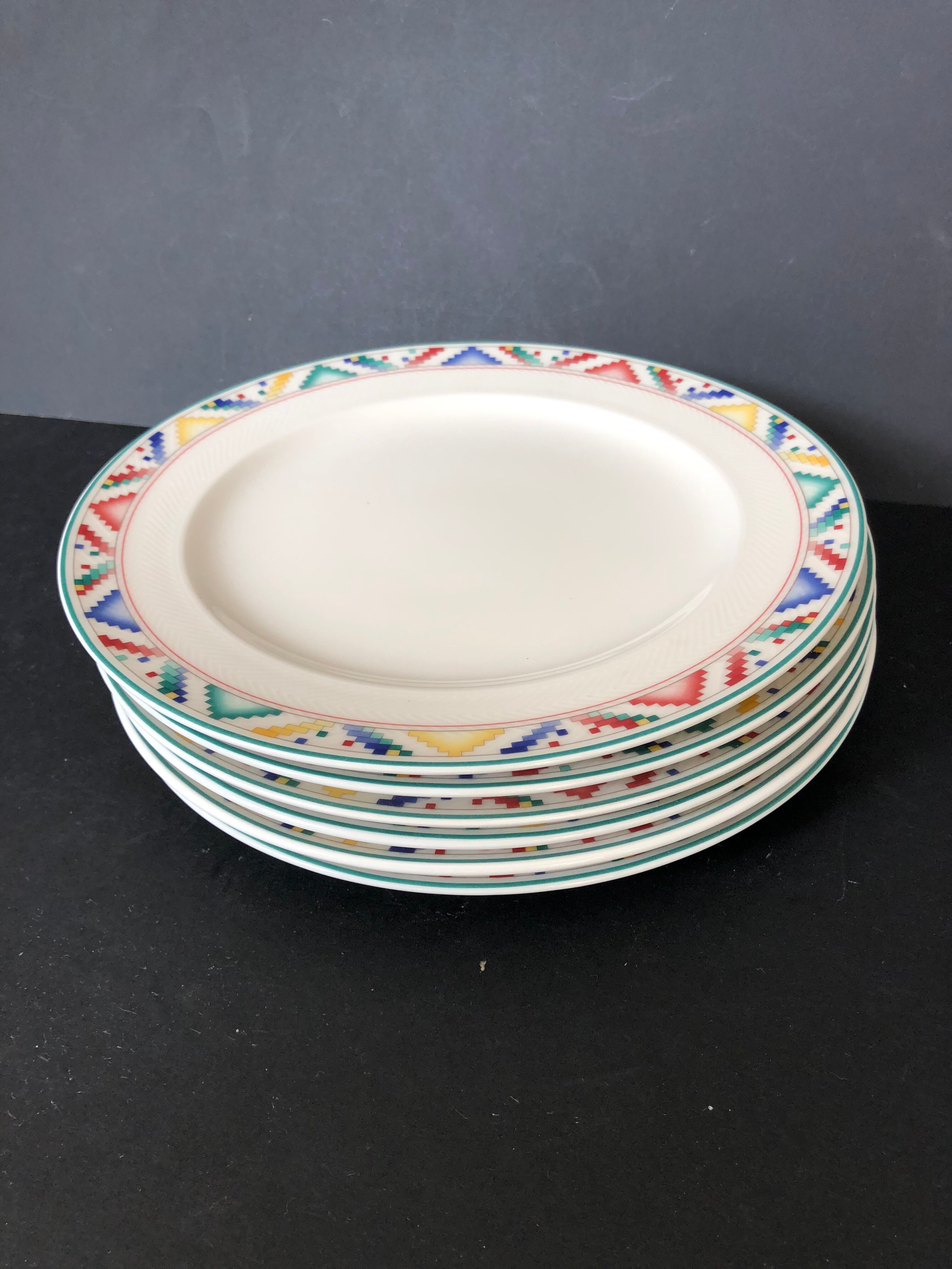 Villeroy and boch six dessert plates Indian look
