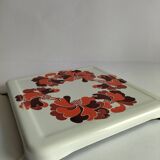 Vintage 70s patterned metal trivet