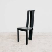 Ensemble de 4 chaises de salle à manger postmodernes design années 80 vintage.