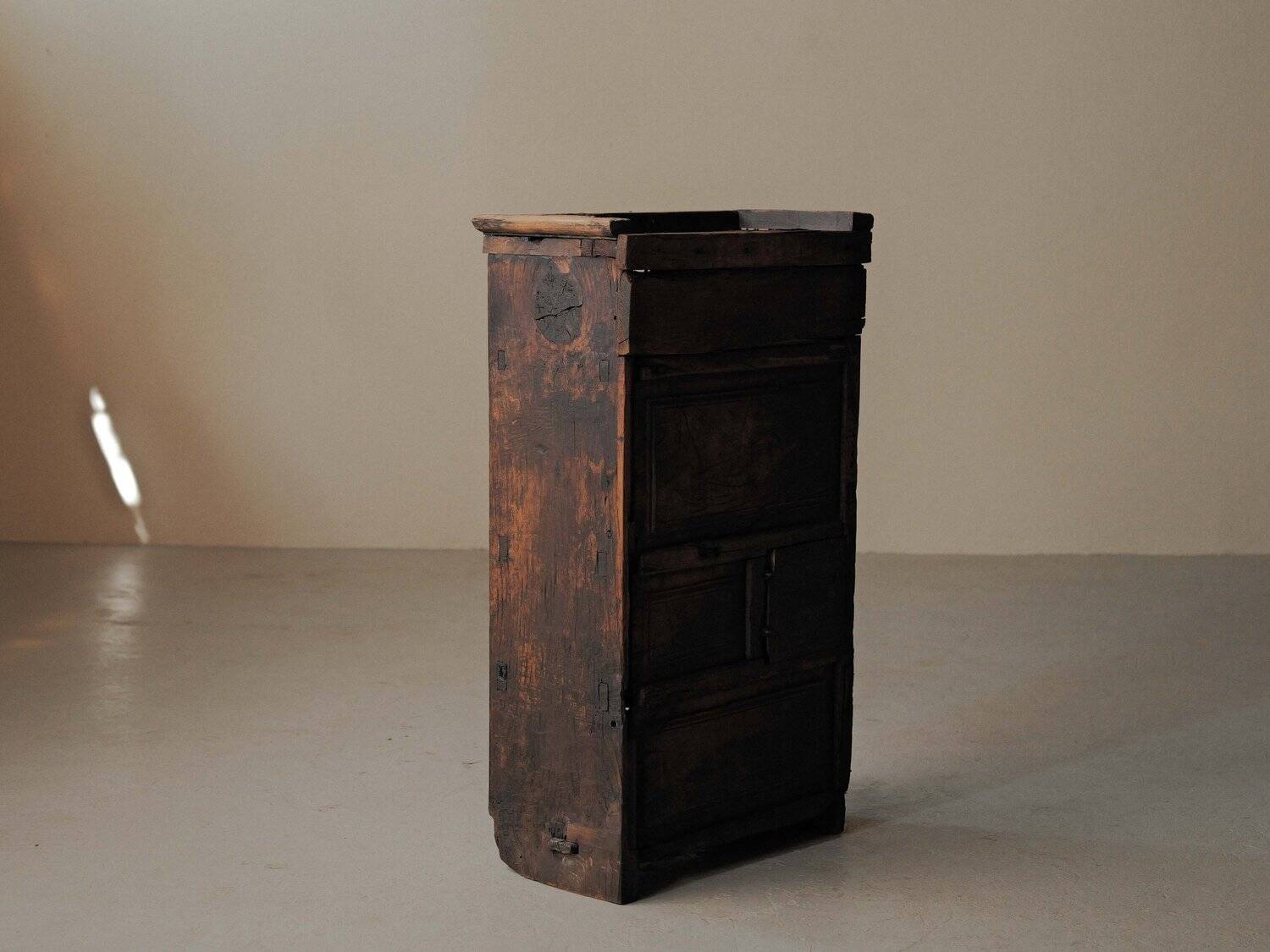 Mountain furniture in solid wood, Folk Art, 19th century