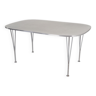 Table ovale, design danois, années 1980, production : Danemark