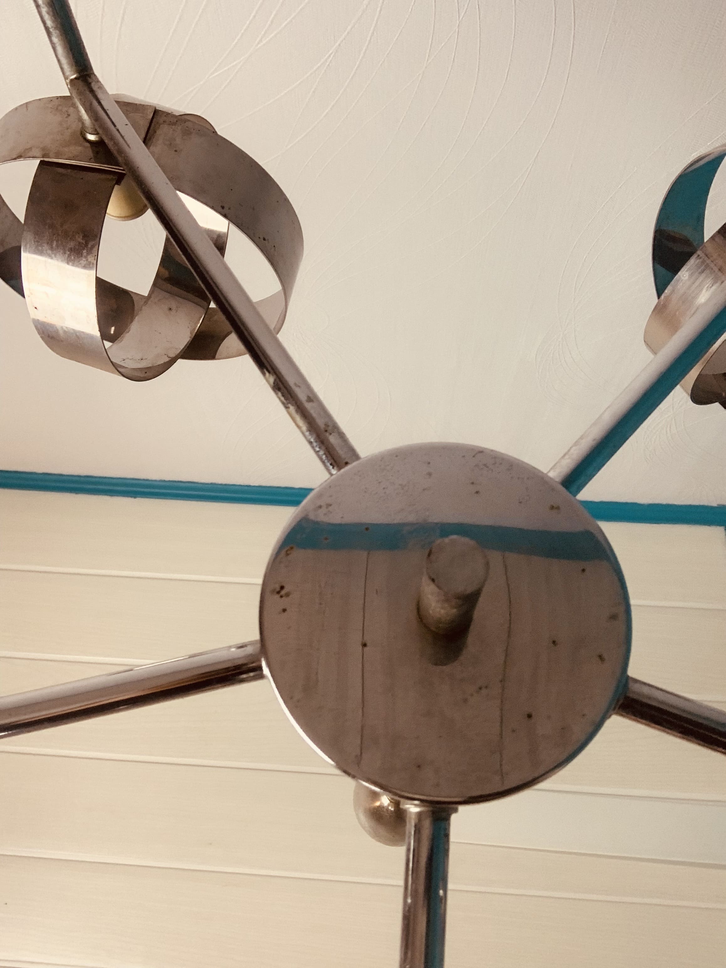 Chrome chandelier 5 spheres