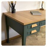 Vintage desk with 5 drawers