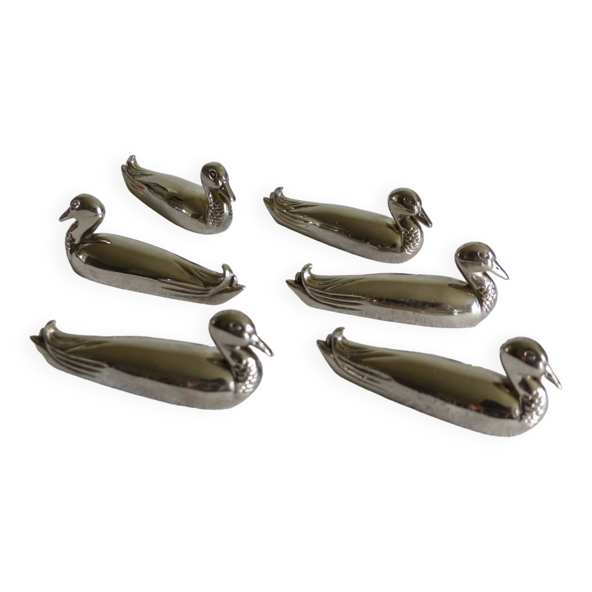 6 metal knife holders, ducks