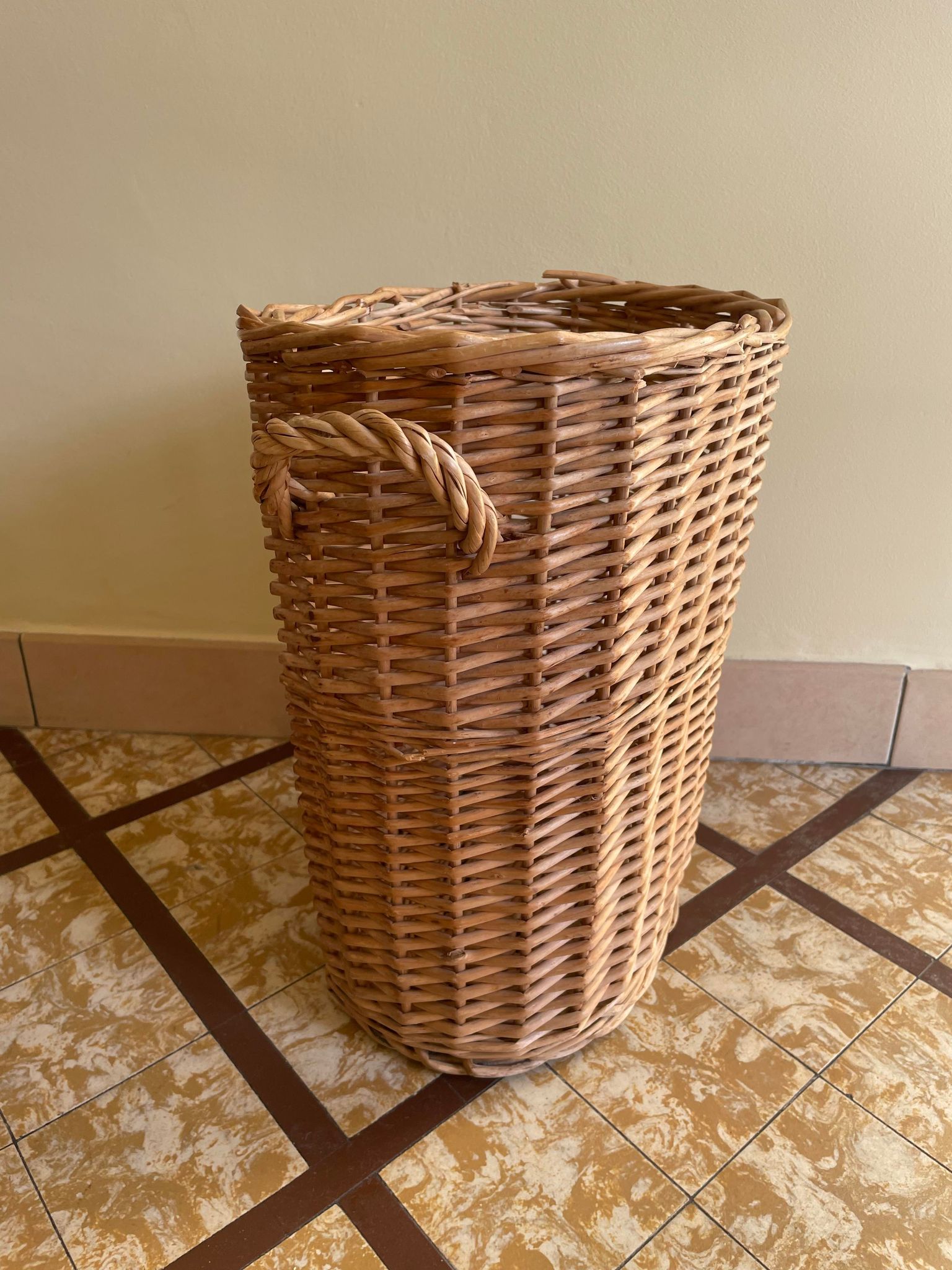 Wicker basket