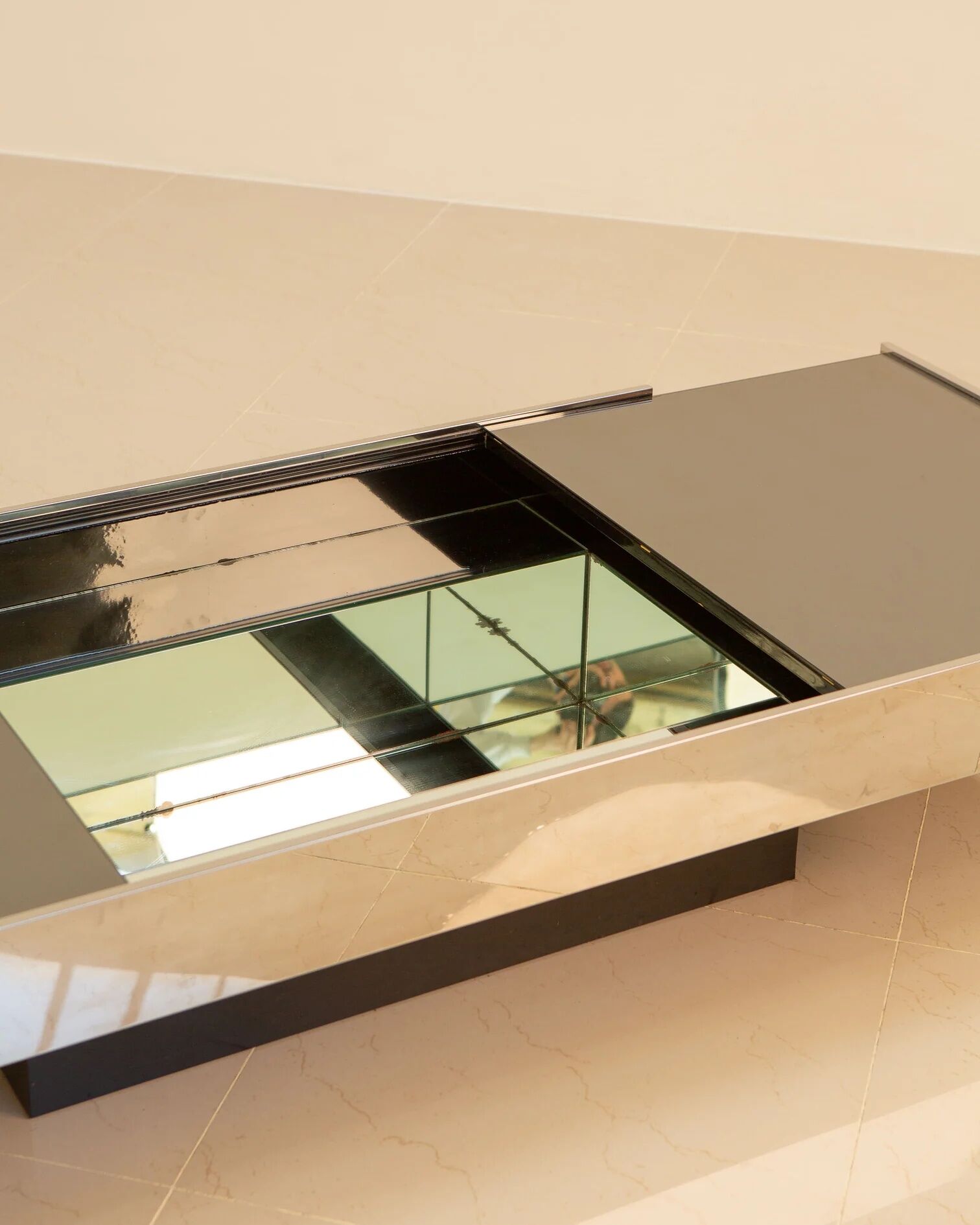 "Bar" coffee table by Willy Rizzo for Cidue 70's