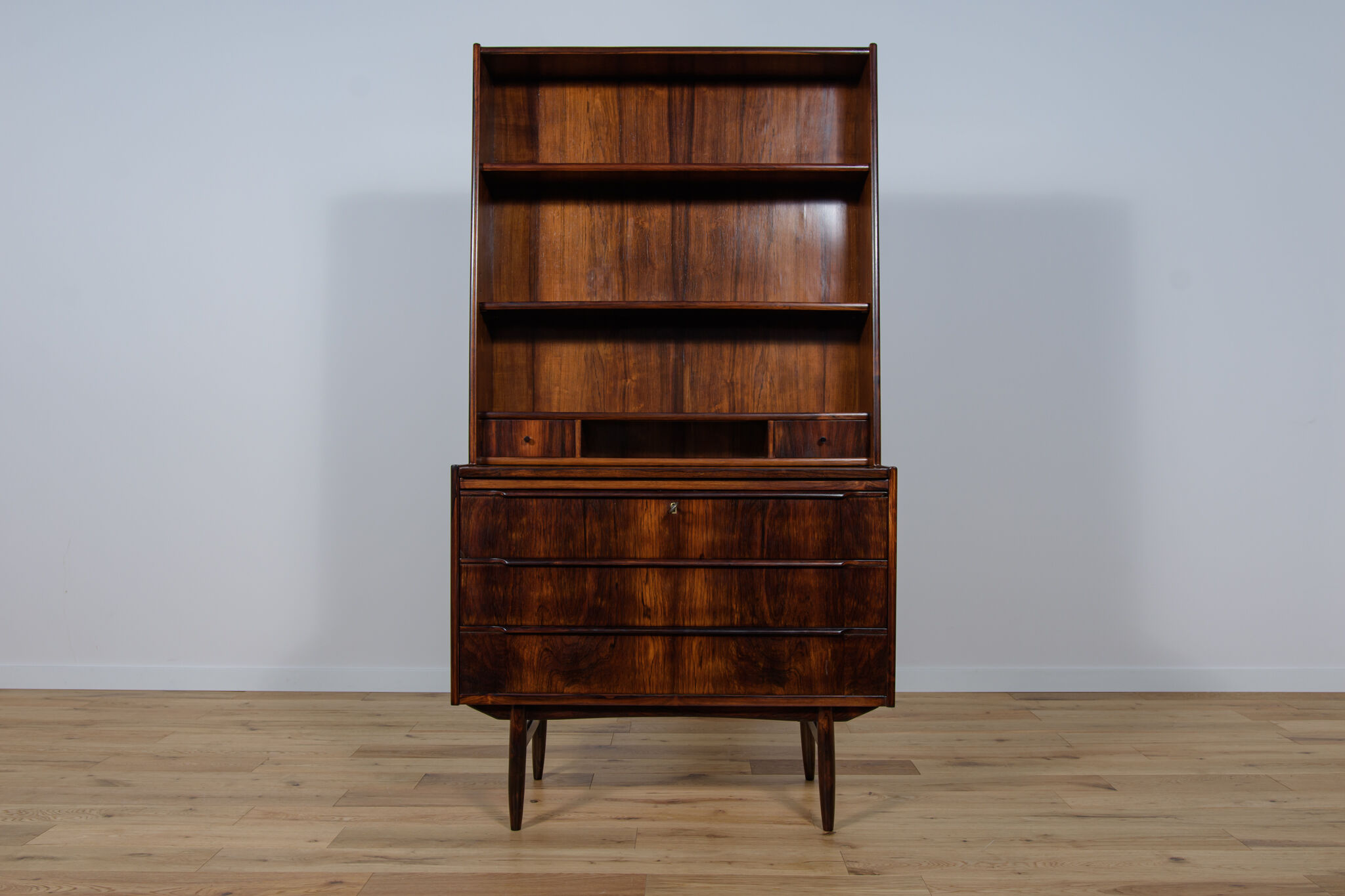 Mid-century rosewood shelf with pull-out top, 1960s