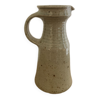 Sandstone pitcher