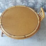 Rattan coffee table and its 2 vintage chairs
