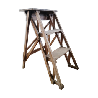 Old stepladder