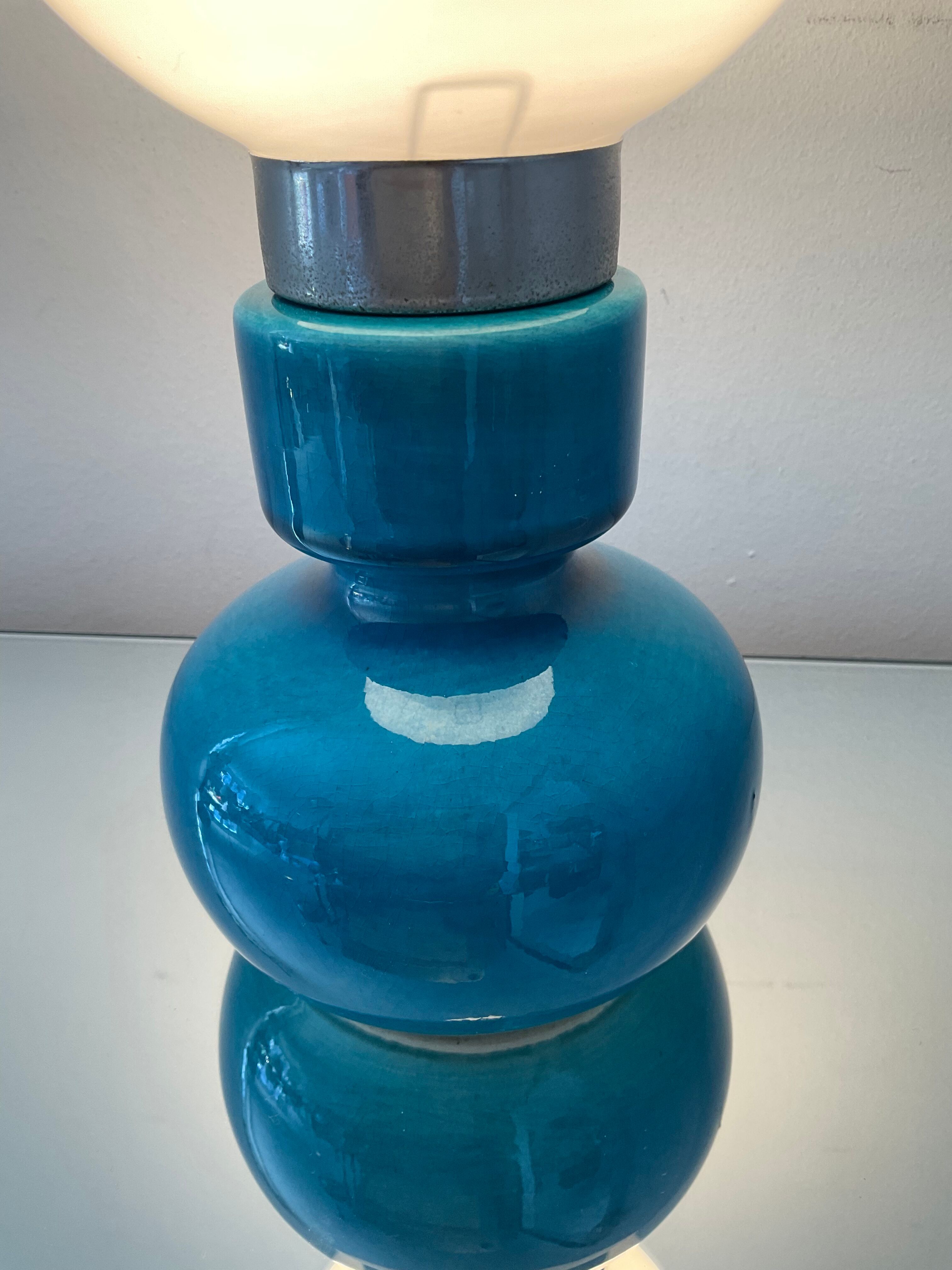 Vintage lamp of the 70s in ceramic and opaline