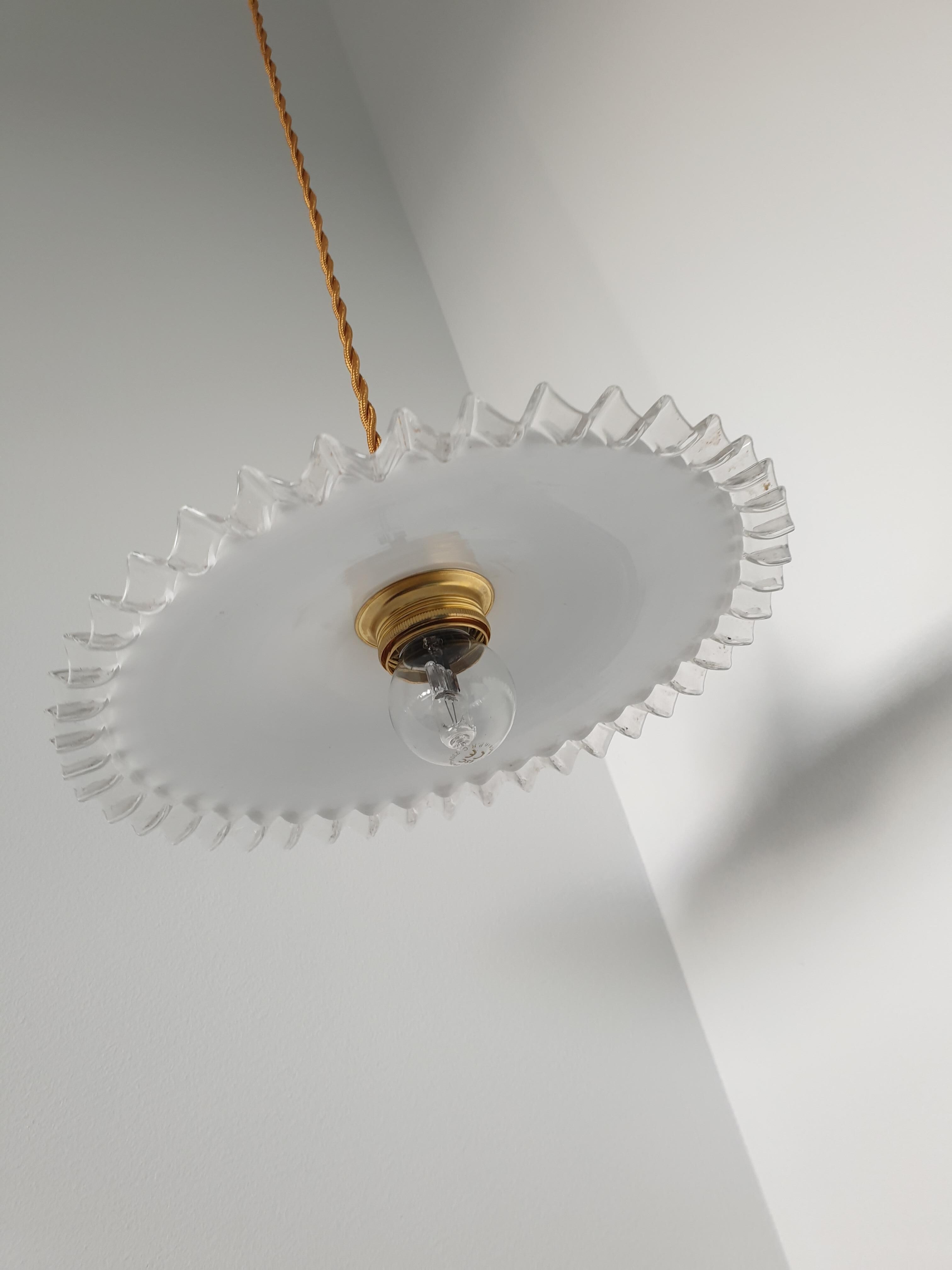 Crantel ad hole dislocated opaline suspension