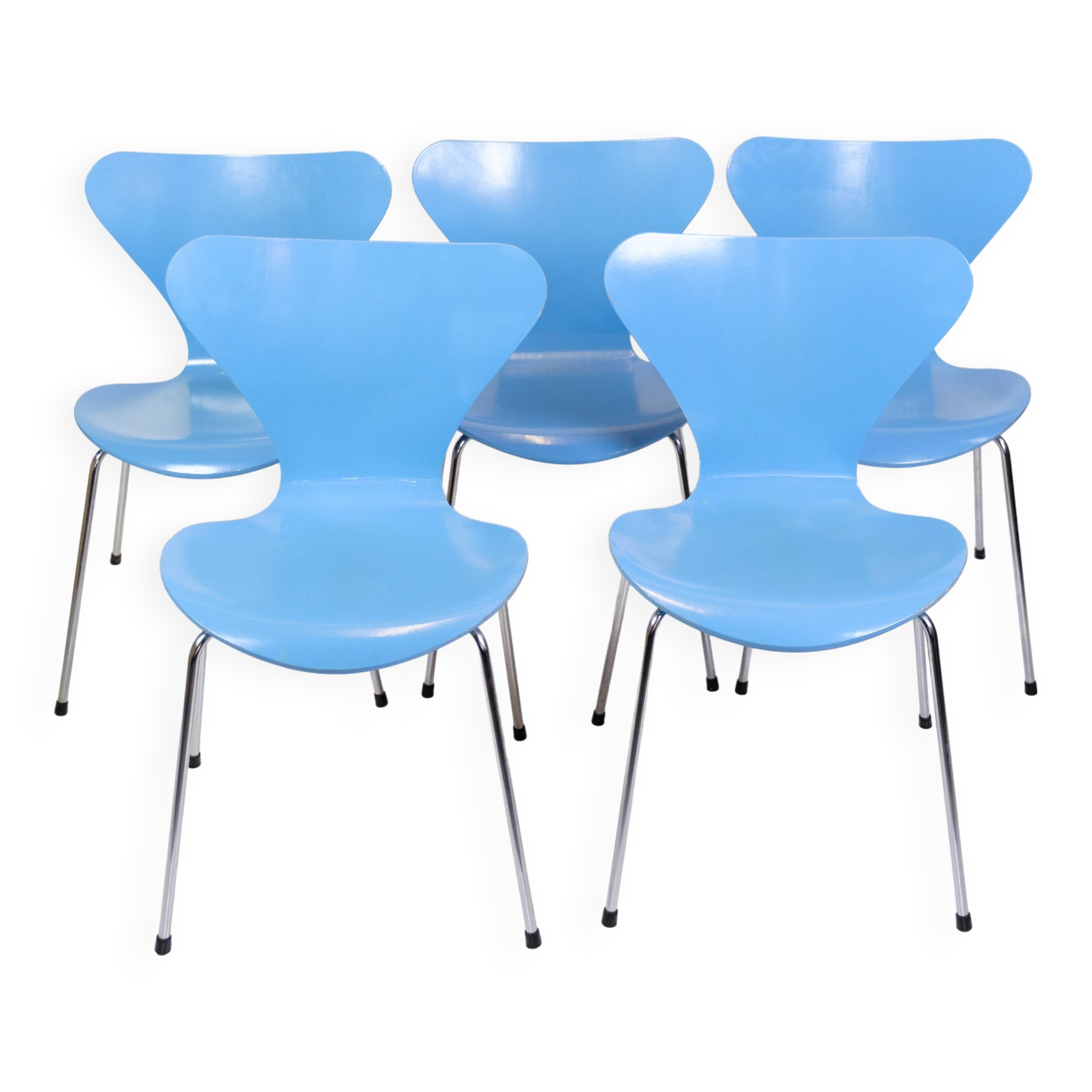 Set Of 5 Seven Chairs Model 3107 In Light Blue By Arne Jacobsen From 1980s