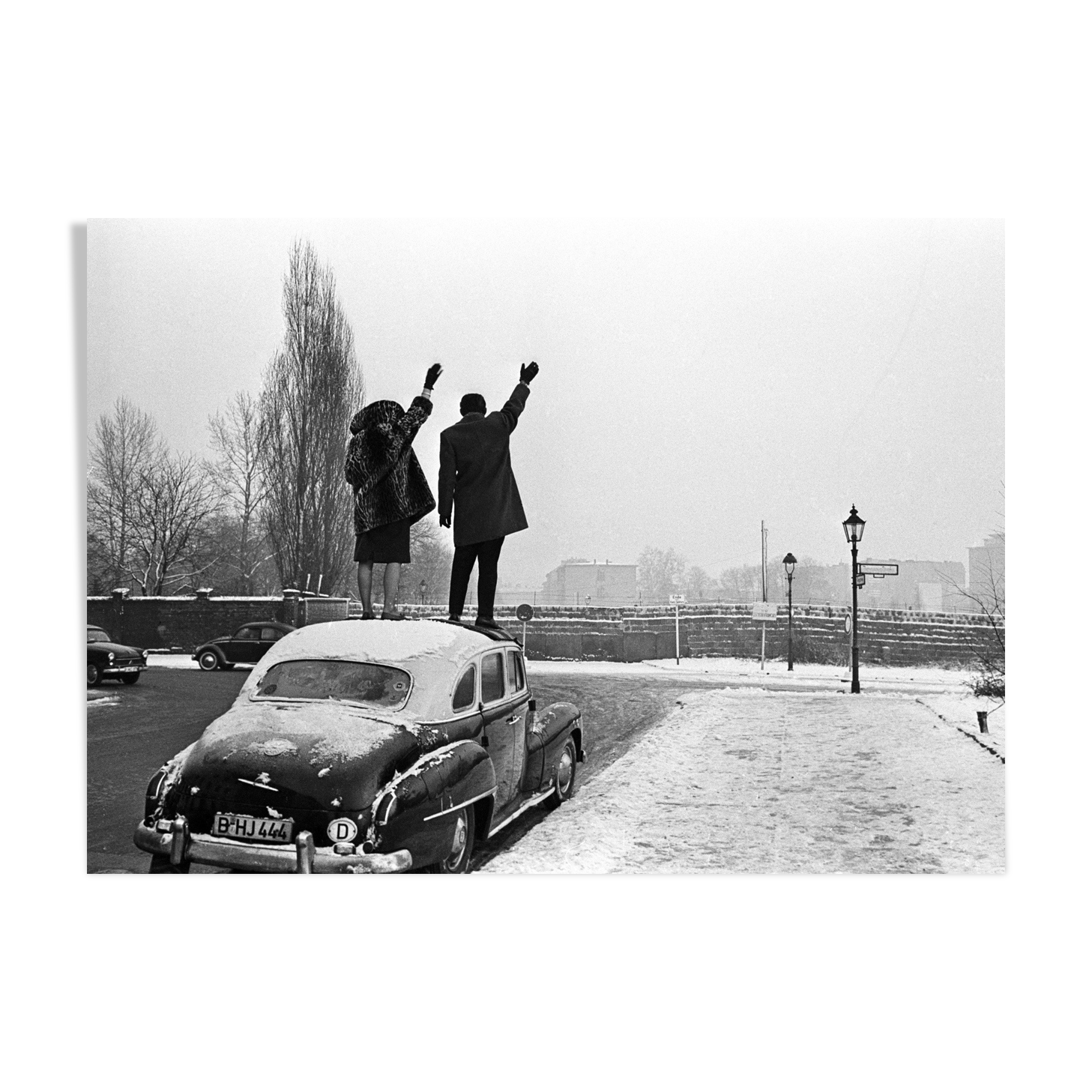 Photography, "Berlin cut in half by the wall", 1963