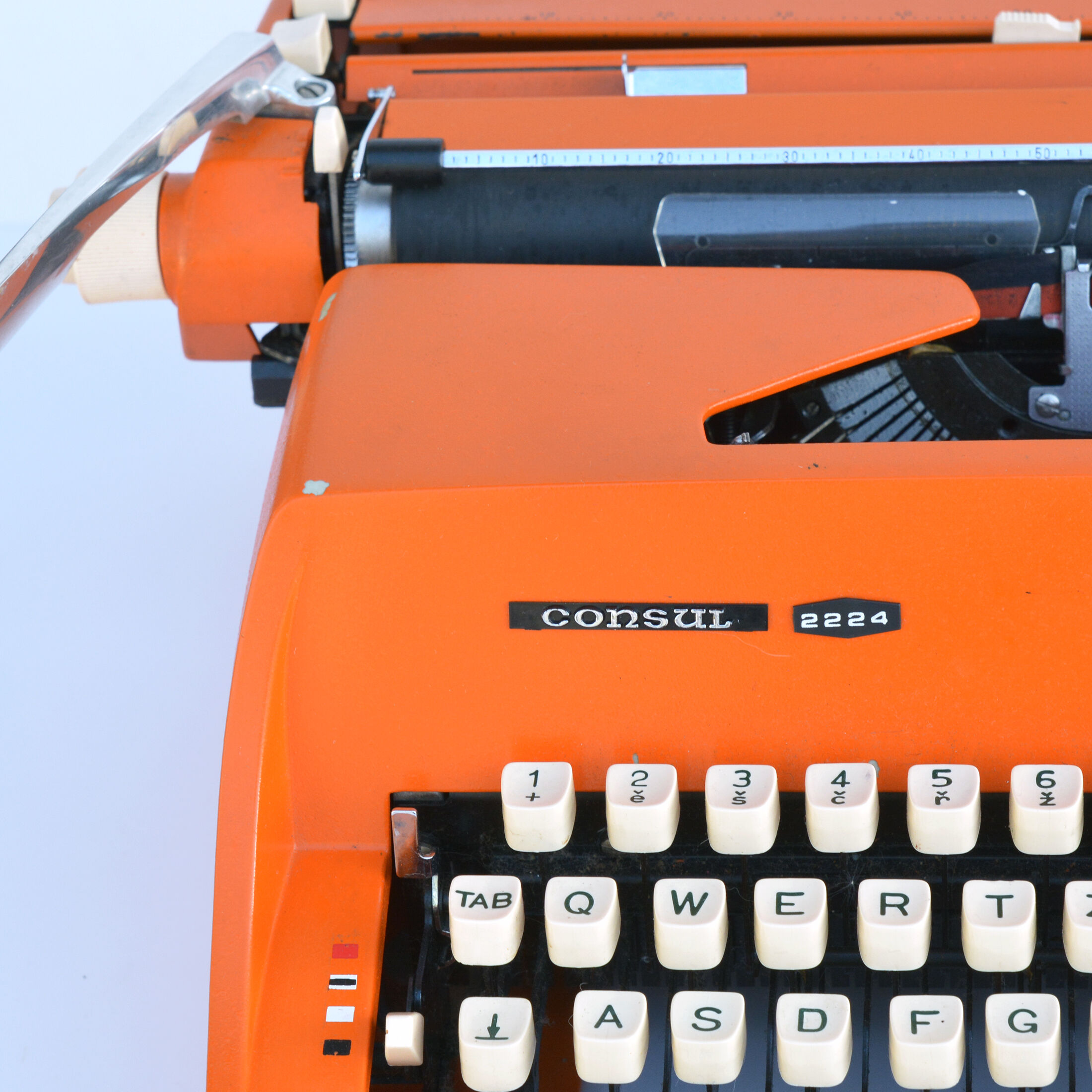 Typewriter Consul 2224 Czechoslovakia 1972