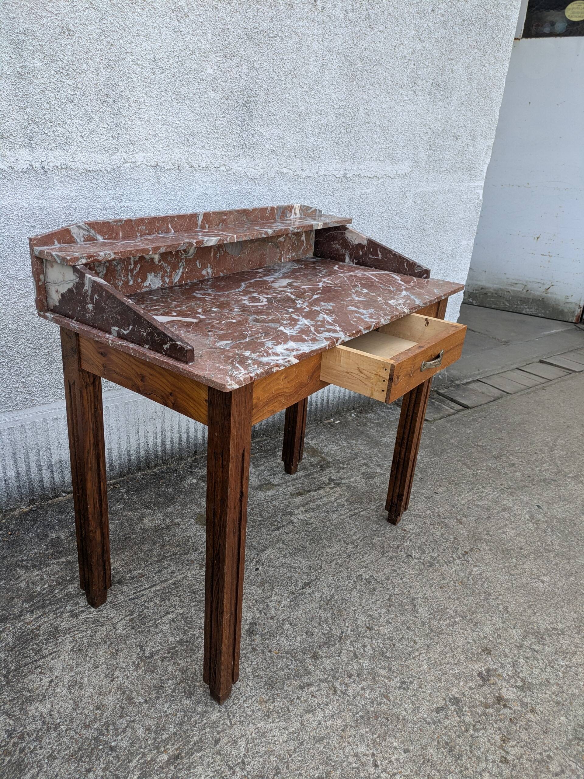 Dressing table, dressing table, desk