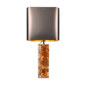 Lampe en résine fractale