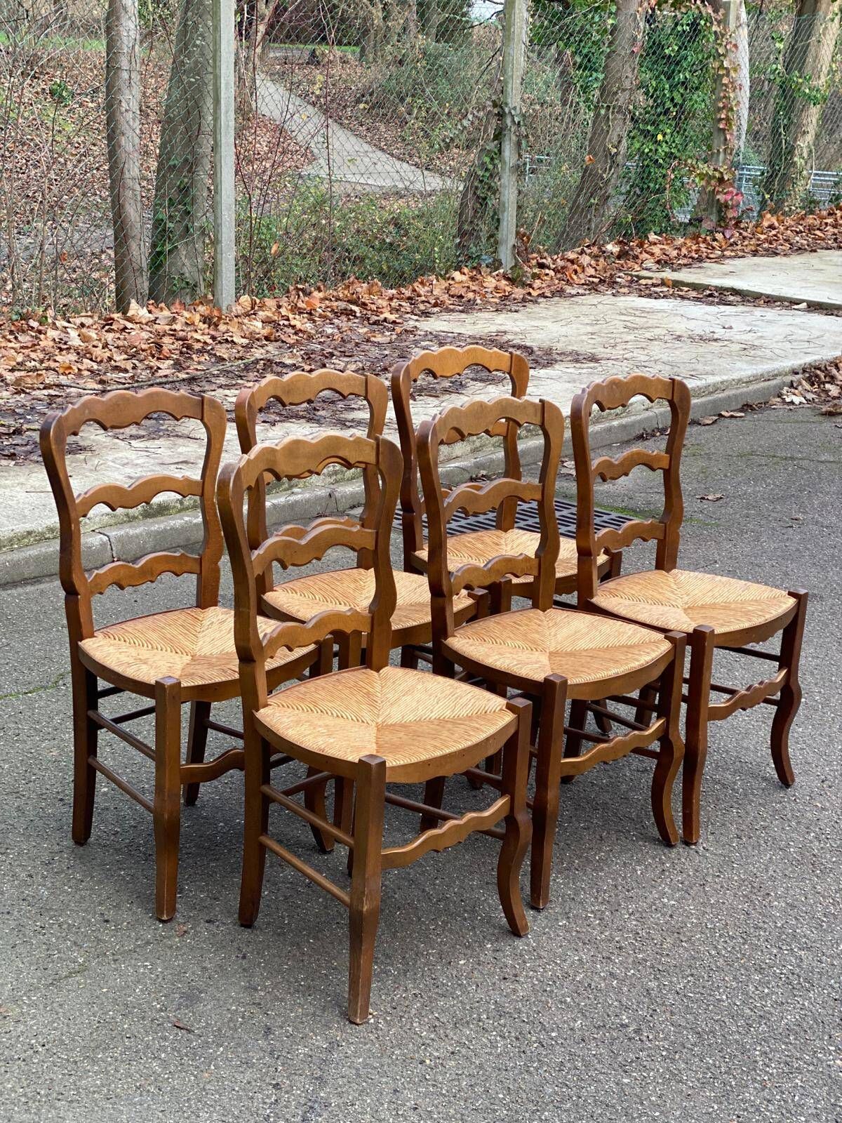 6 Louis XV chairs in solid oak, strawed and carved, 1950.