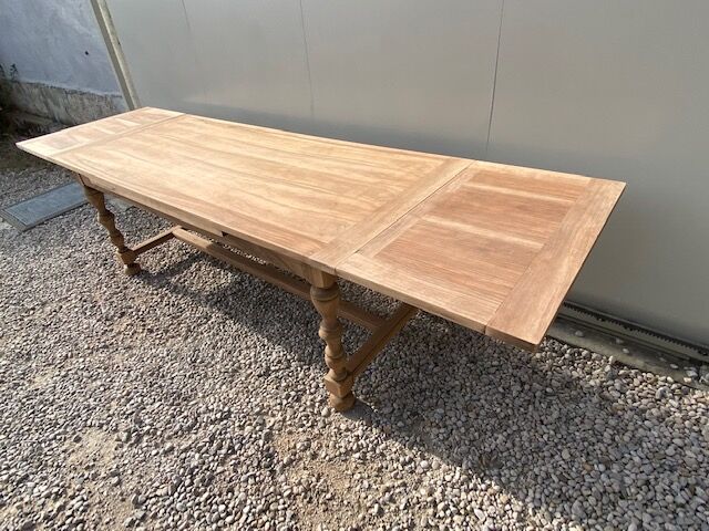 Extendable stripped farmhouse table 300 cm