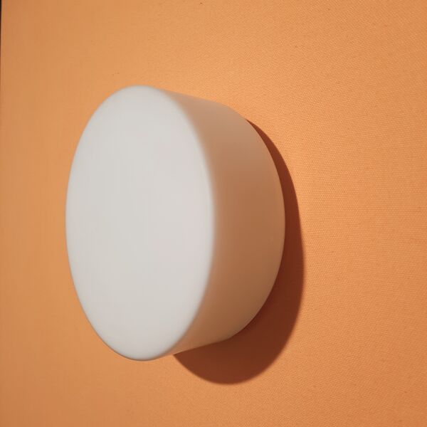 Plafonnier italien cylindre opaline Circa 1980