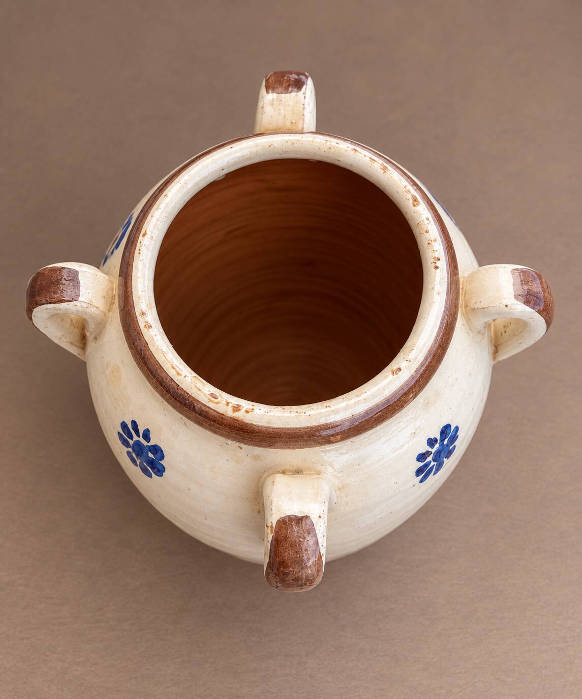 Ceramic vase with four handles from Grottaglie, decorated with a rooster, Apulia.