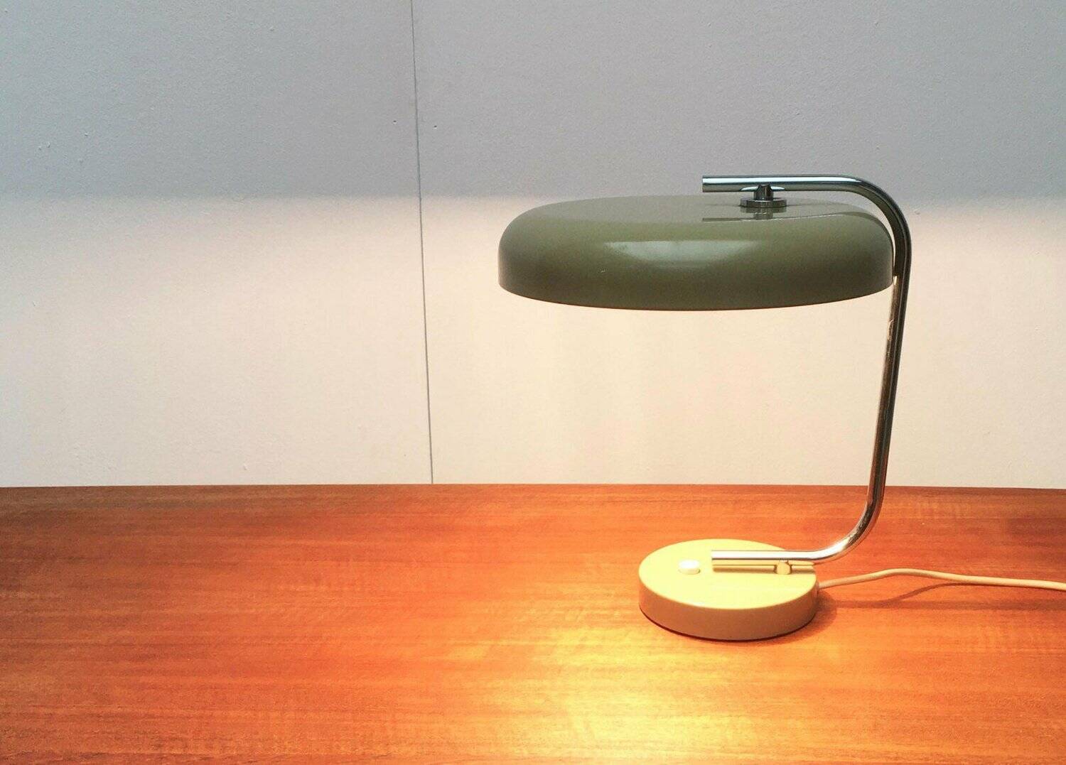 Minimalist German table lamp from the mid-century space age by Hustadt Leuchten, 1960s.