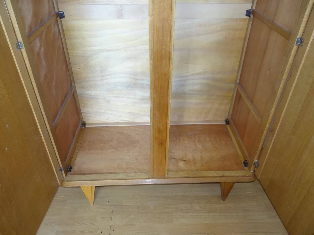 Armoire chêne clair