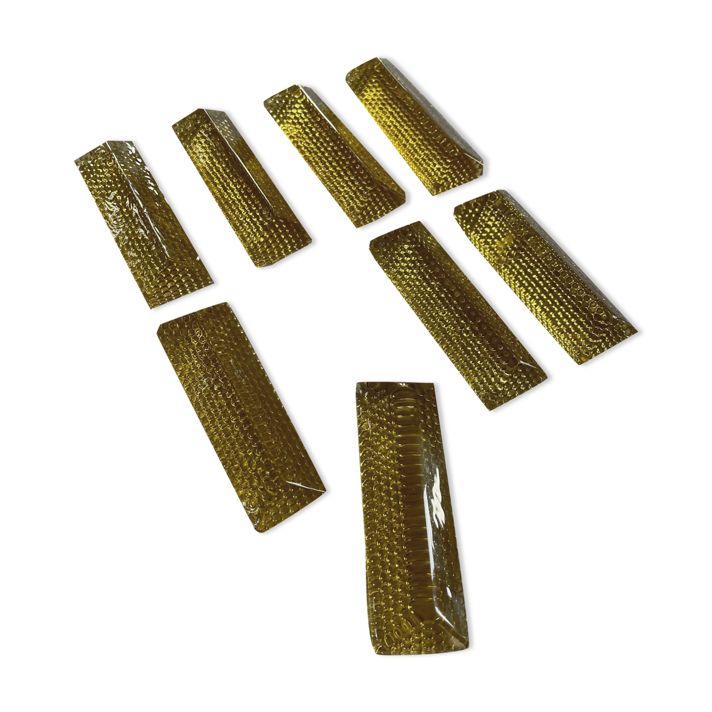 Set of tinted glass knife rests