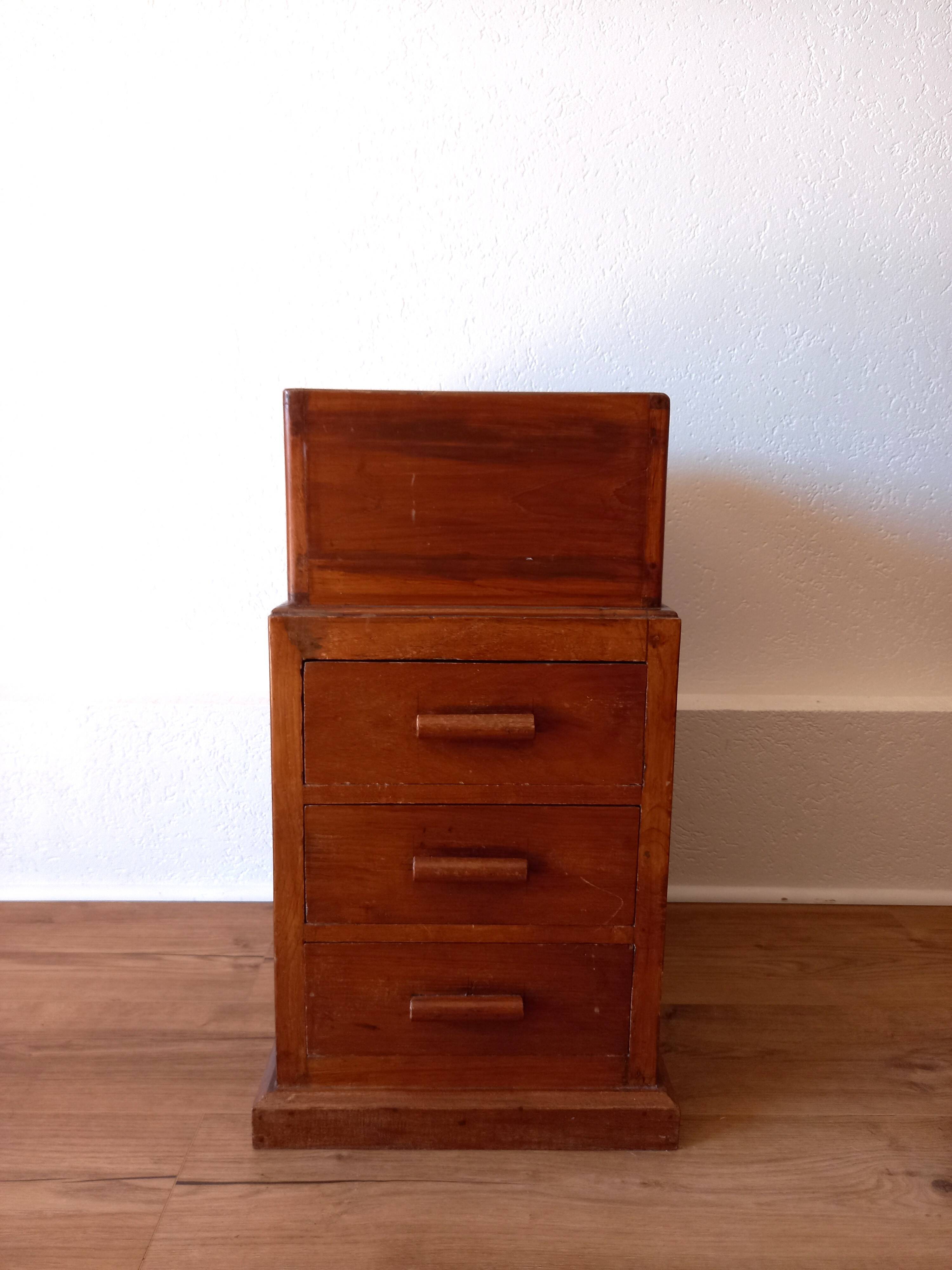 Curtain file cabinet with drawers
