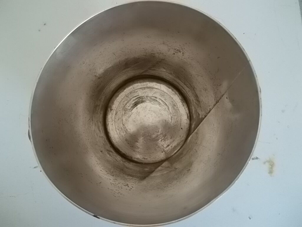 Silver metal champagne seal