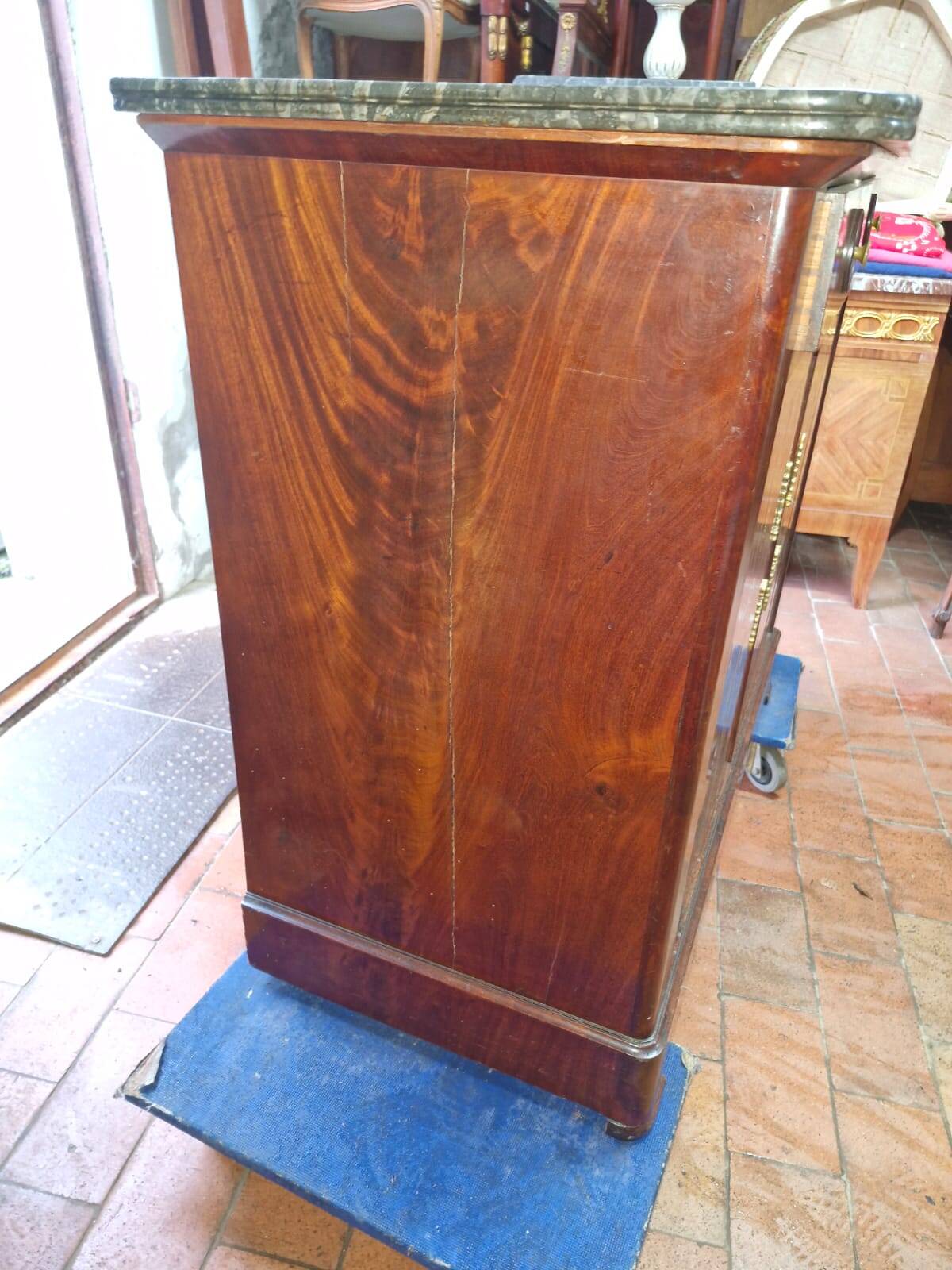 Storage furniture