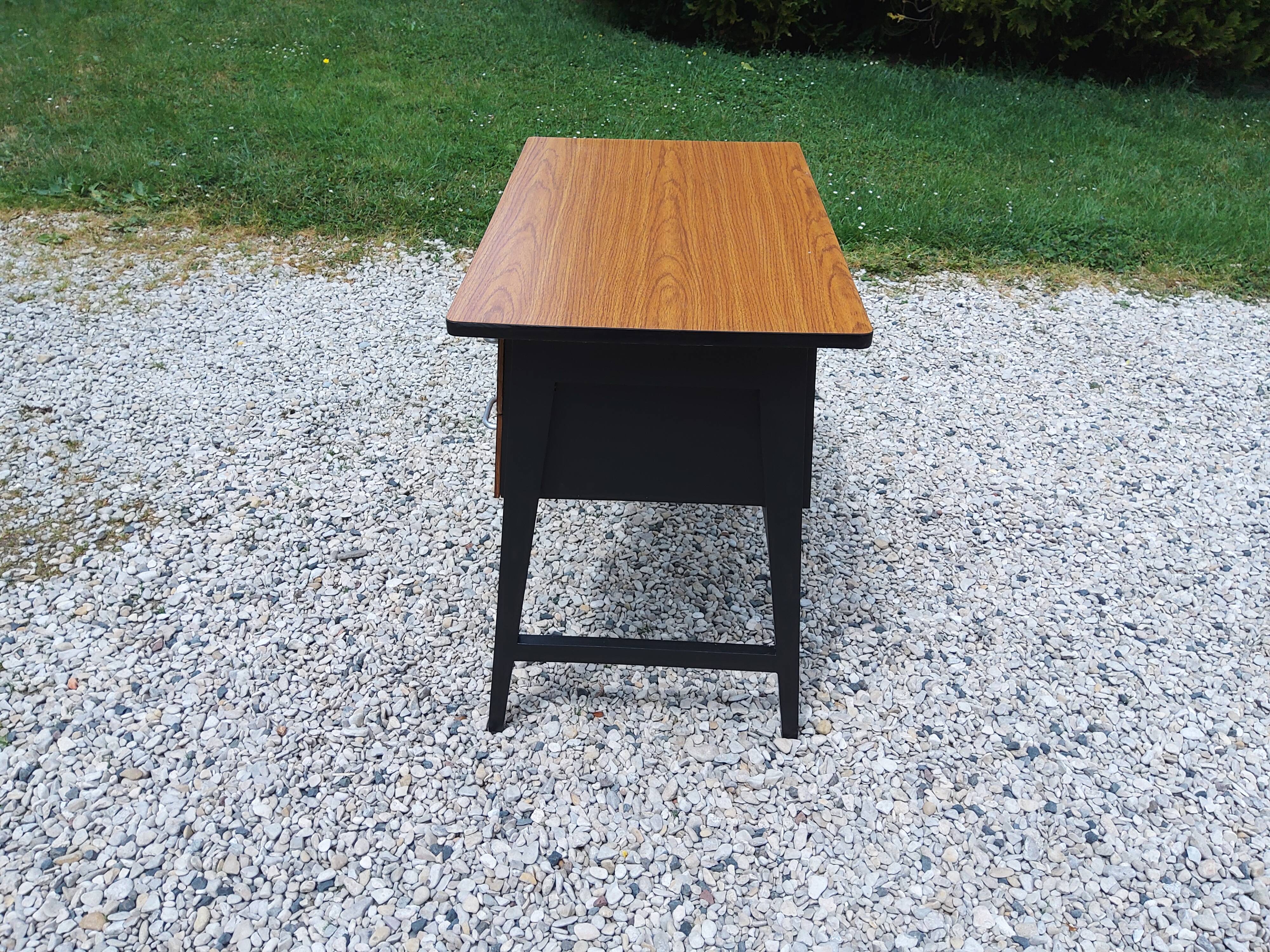 Desk with compass legs