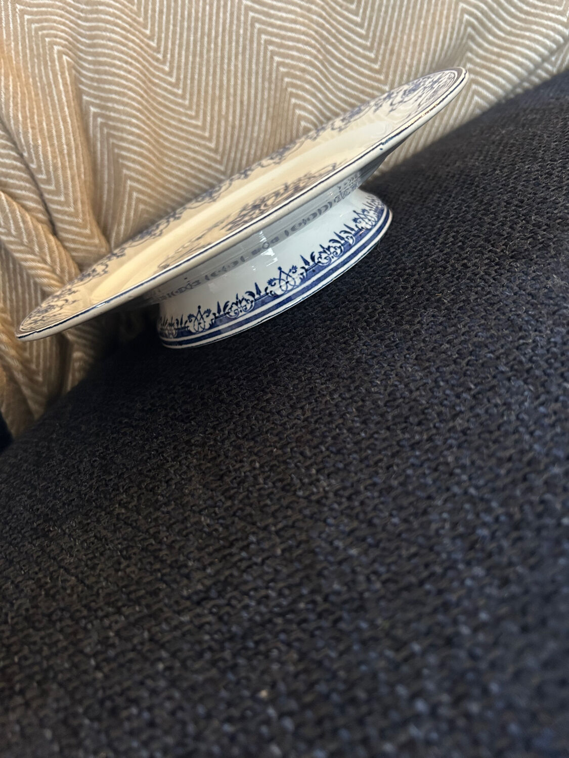 Plate or dish on a pedestal Moustiers by Jules Vieillard