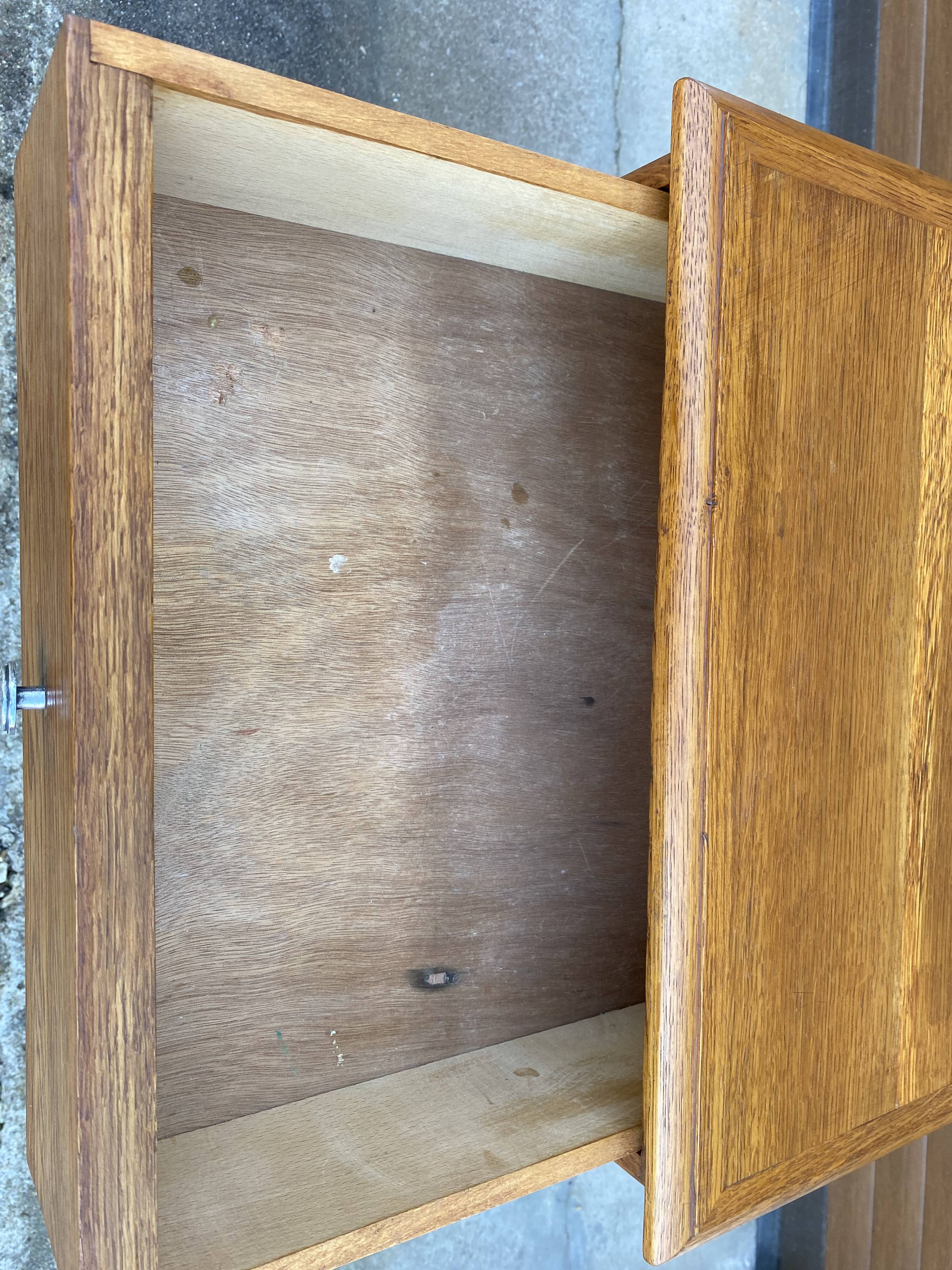 Petite Commode chêne six tiroirs