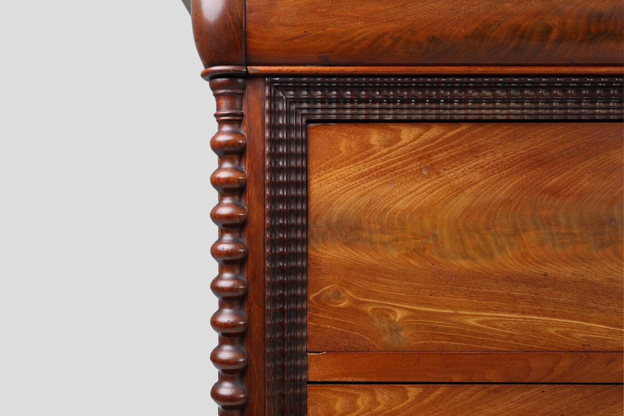 Commode Louis Philippe française avec dessus en marbre rose, années 1850