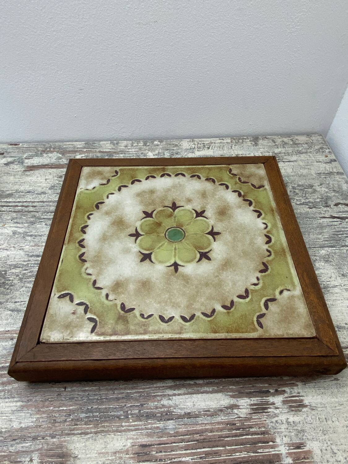 Ceramic trivet