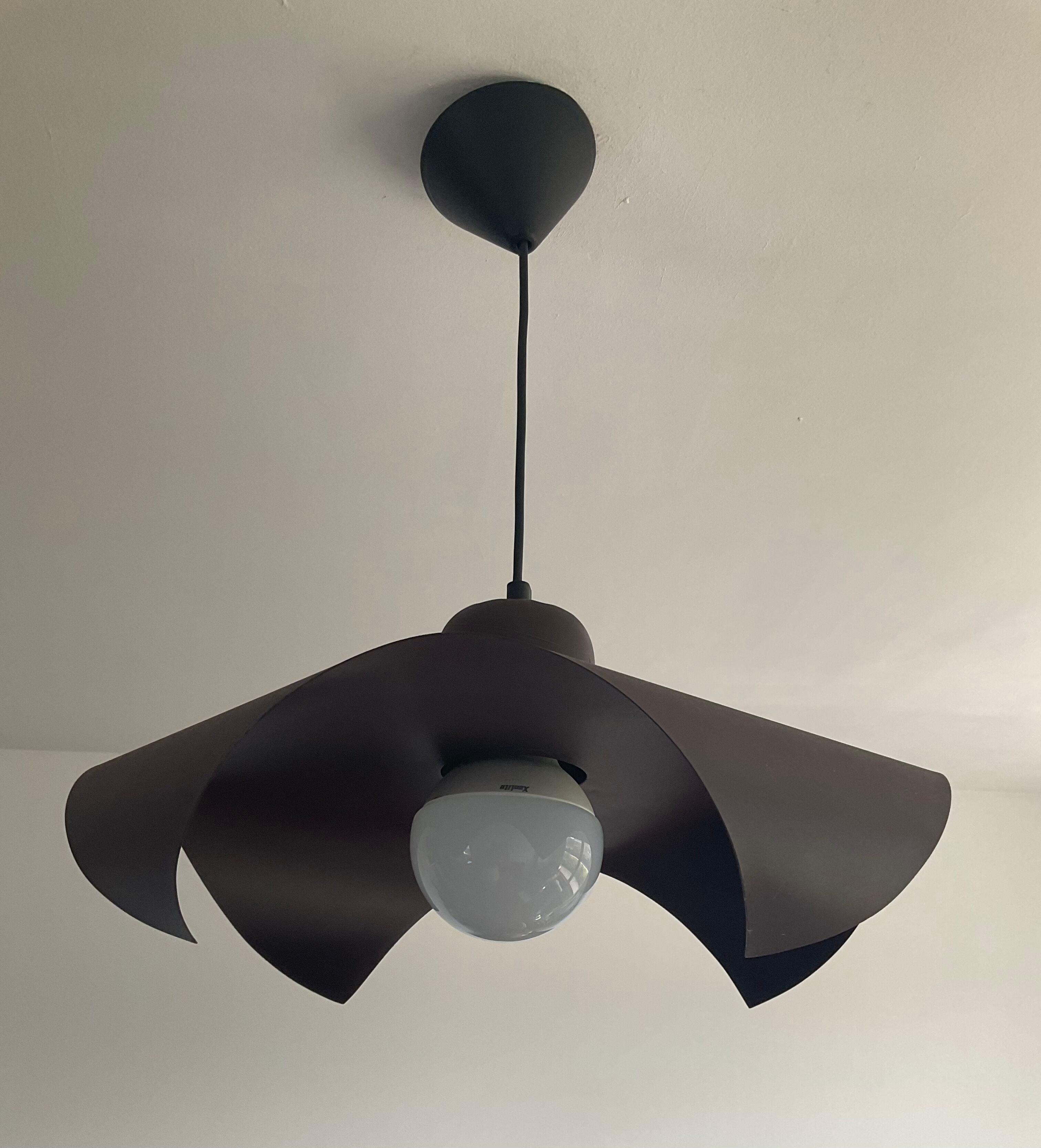 Folded metal design pendant lamp
