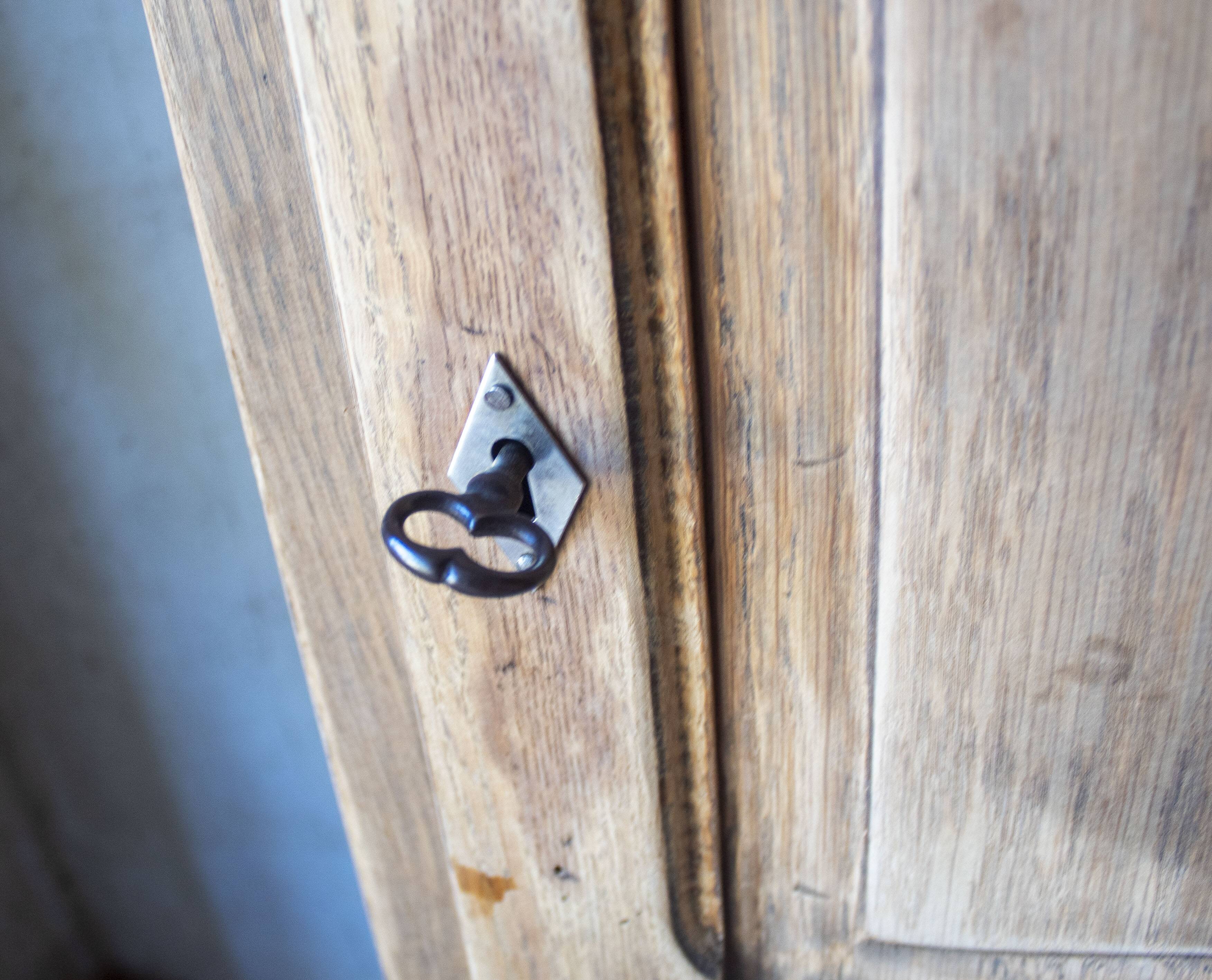 antique solid wood bonnetière