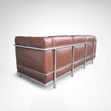 Early production LC2 leather 3-seater sofa by Le Corbusier Cassina 1970s