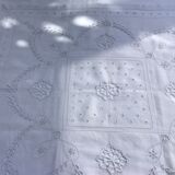 Linen table centre