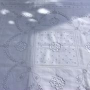 Linen table centre
