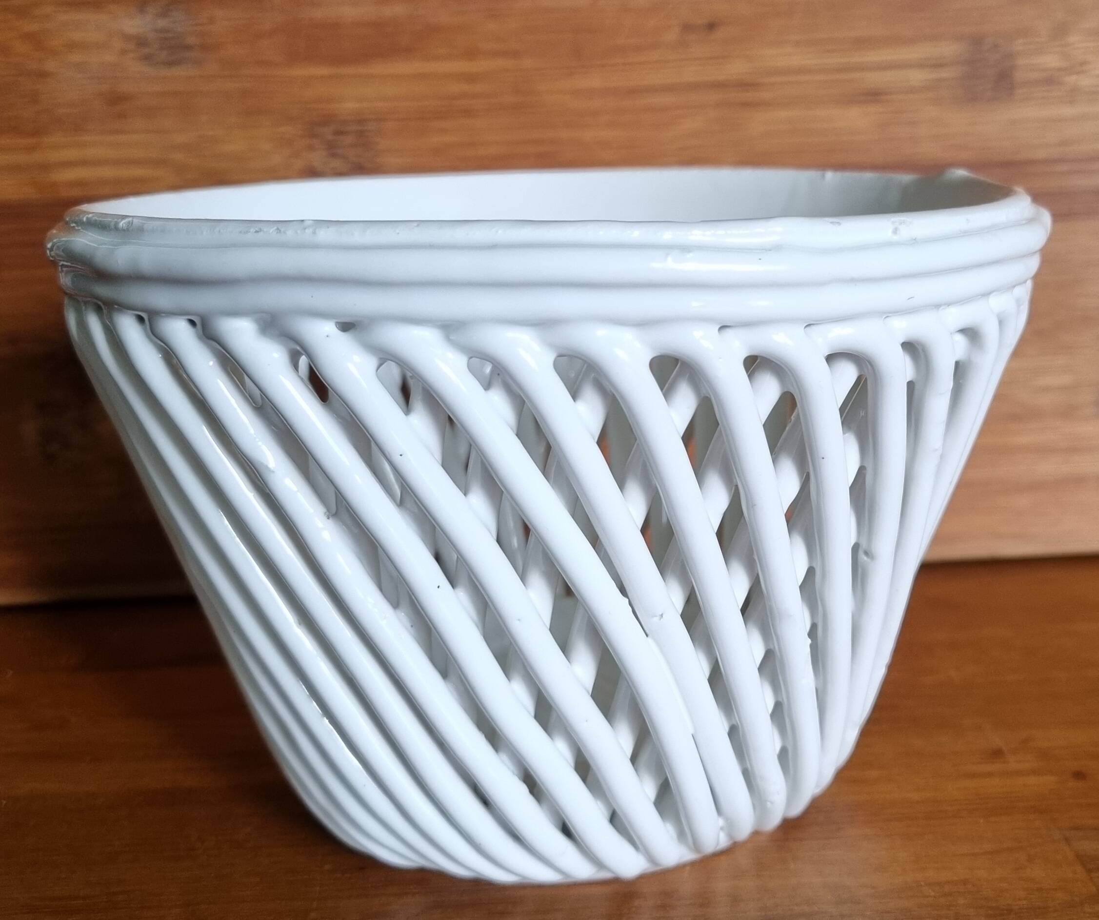 Vintage white woven ceramic cache-pot