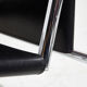 Fauteuil cuir lc1 par le Corbusier pour Cassina