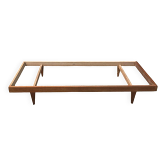 Scandinavian bed surround
