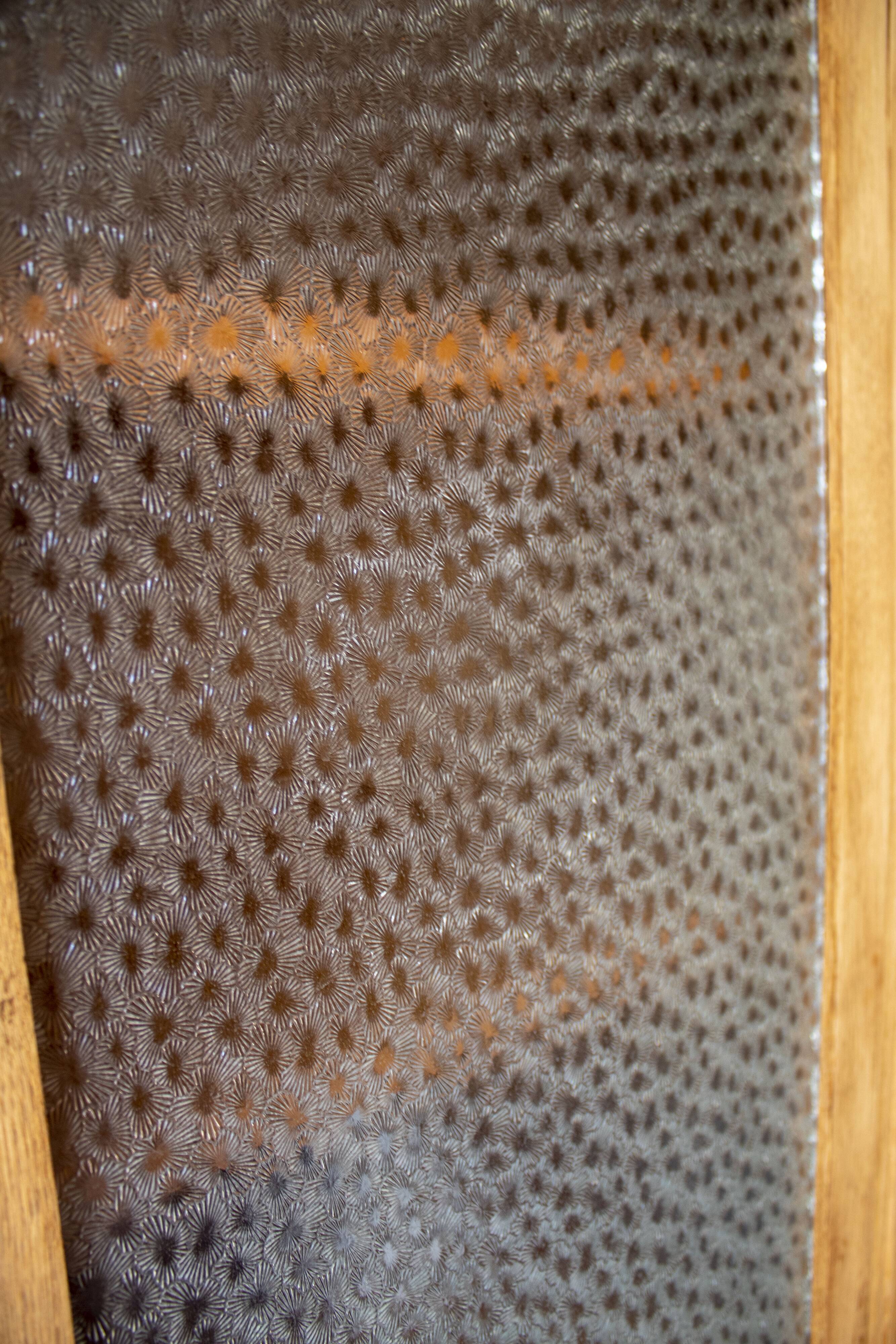 Parisian glass cabinet / Display cabinet