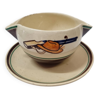 HB Quimper sauce boat, j.Lachaud, 1920