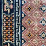 Handmade oriental carpet in wool 134 cm x 215 cm